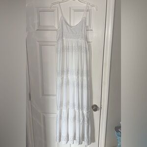 White Jessica Simpson dress